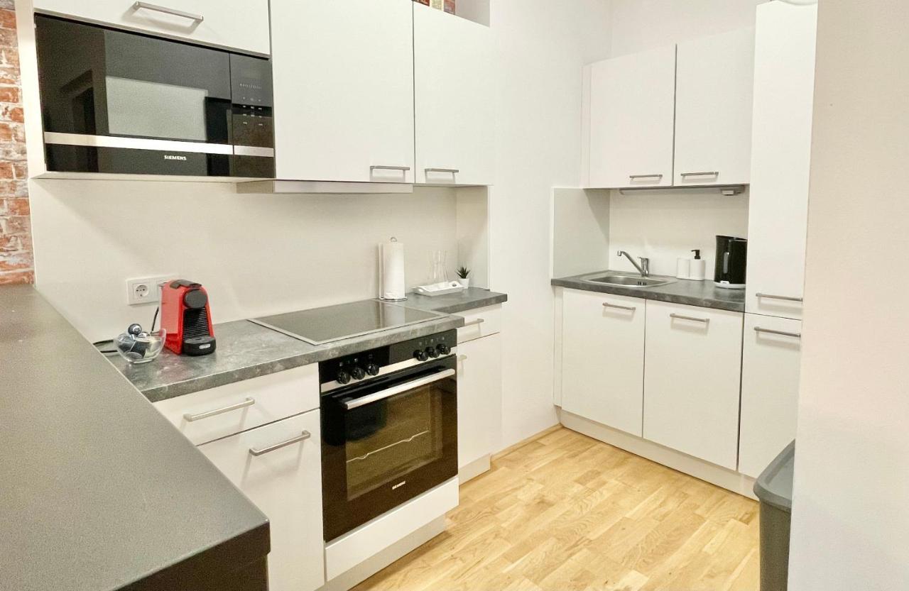Premium Apartment With Terrace, A/C, Free Wifi And Netflix فيينا المظهر الخارجي الصورة